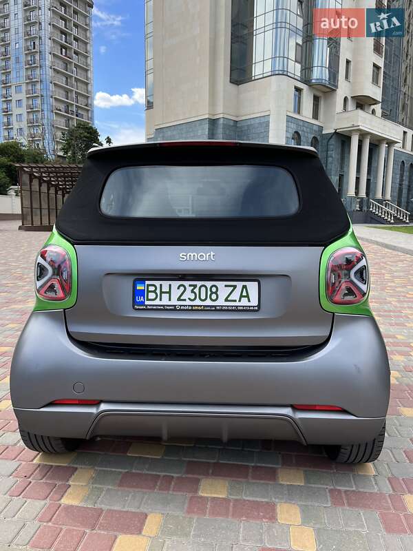 Кабріолет Smart EQ Fortwo 2017 в Одесі фото 8 Кабріолет Smart EQ Fortwo 2017 в Одесі