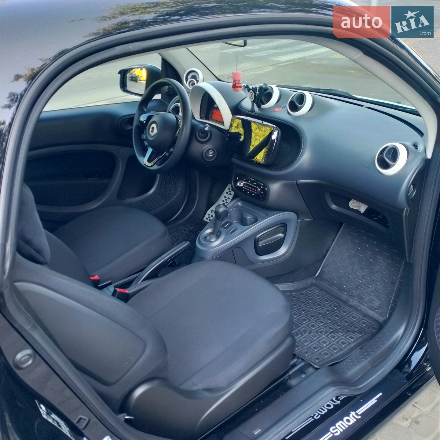 2018 Smart Fortwo - мініатюра 19
