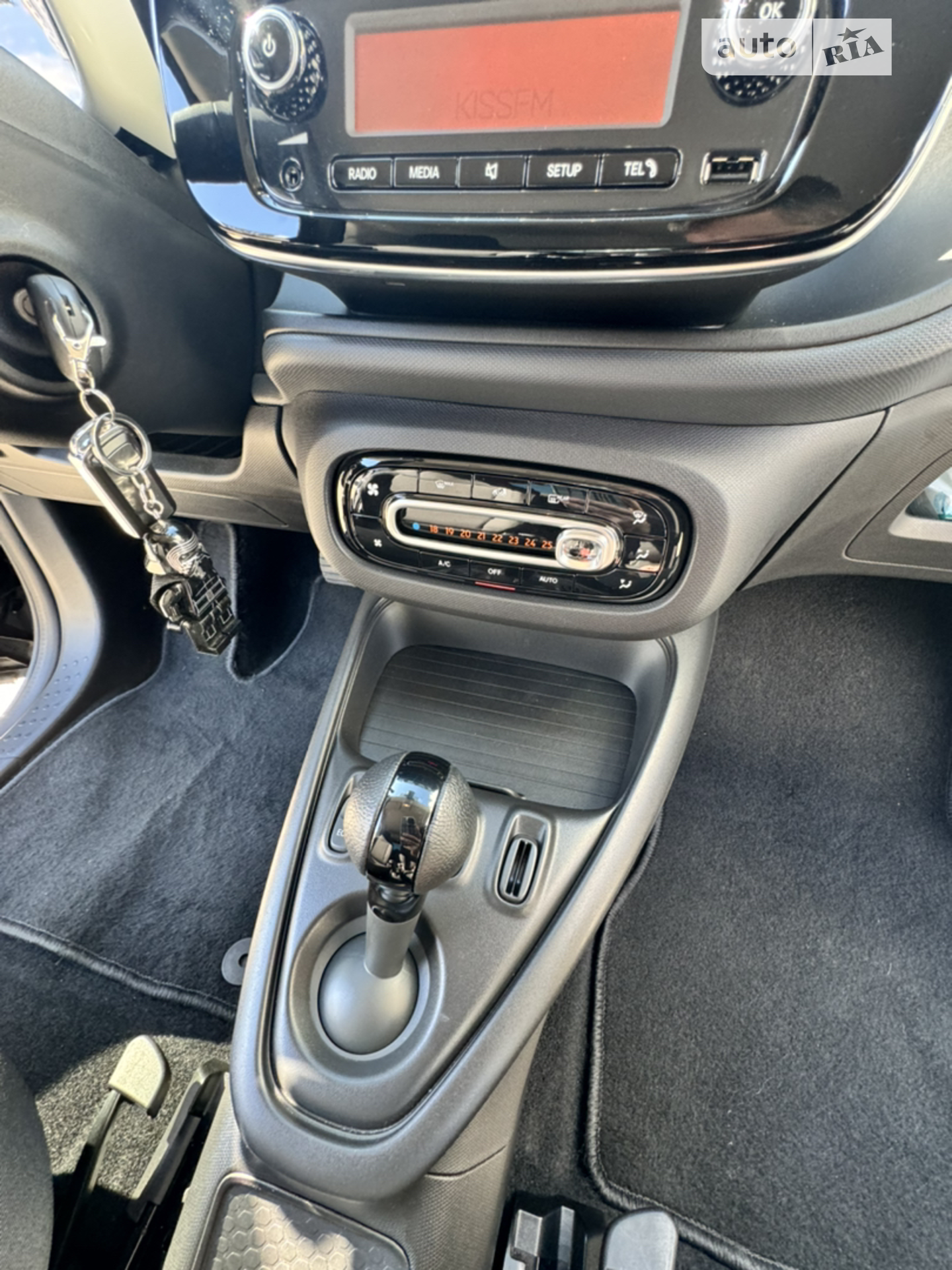 2020 Smart Fortwo - мініатюра 28