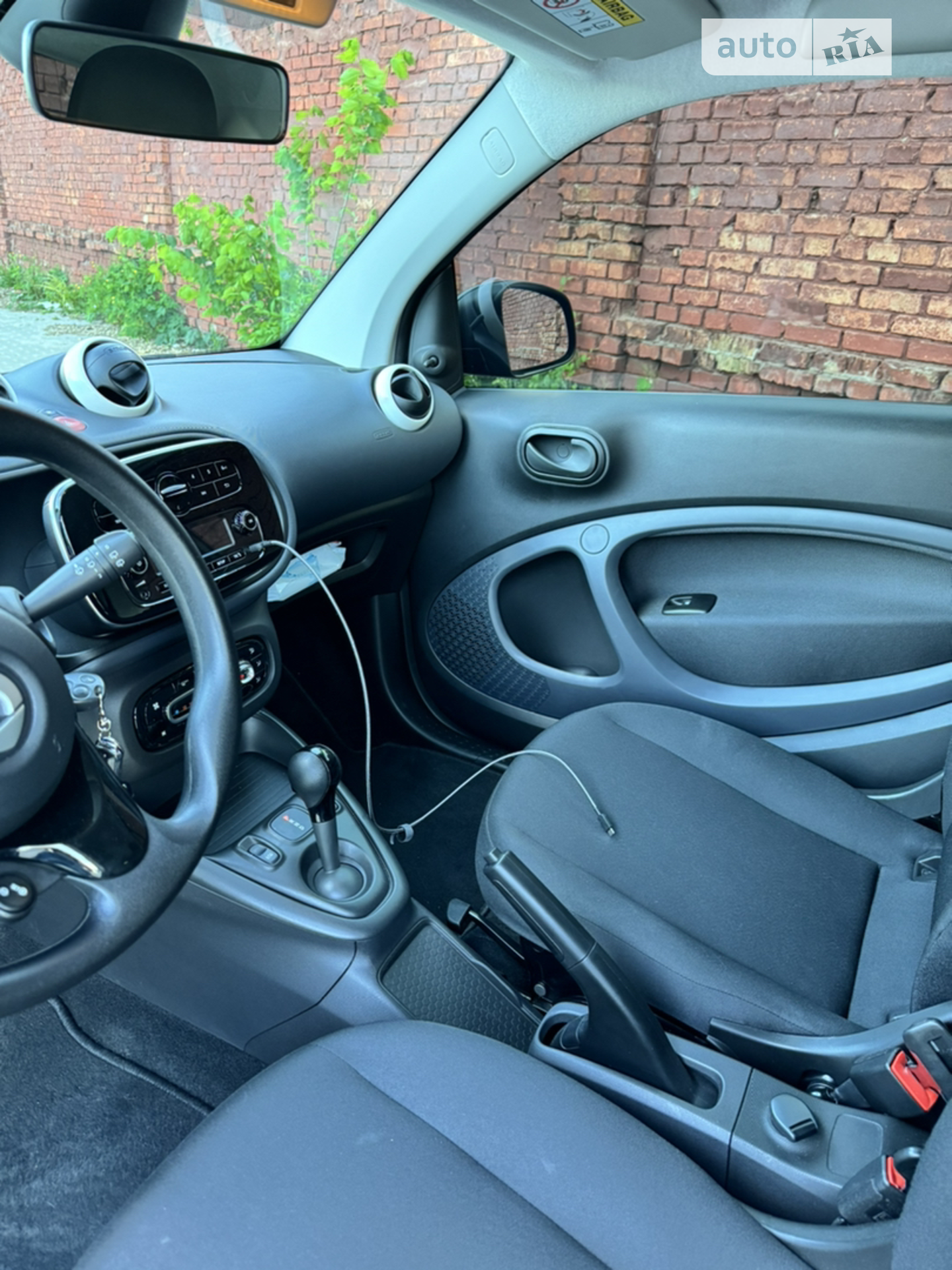 2020 Smart Fortwo - мініатюра 23