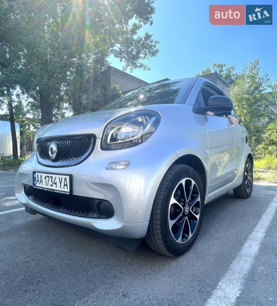 2020 Smart Fortwo - мініатюра 14