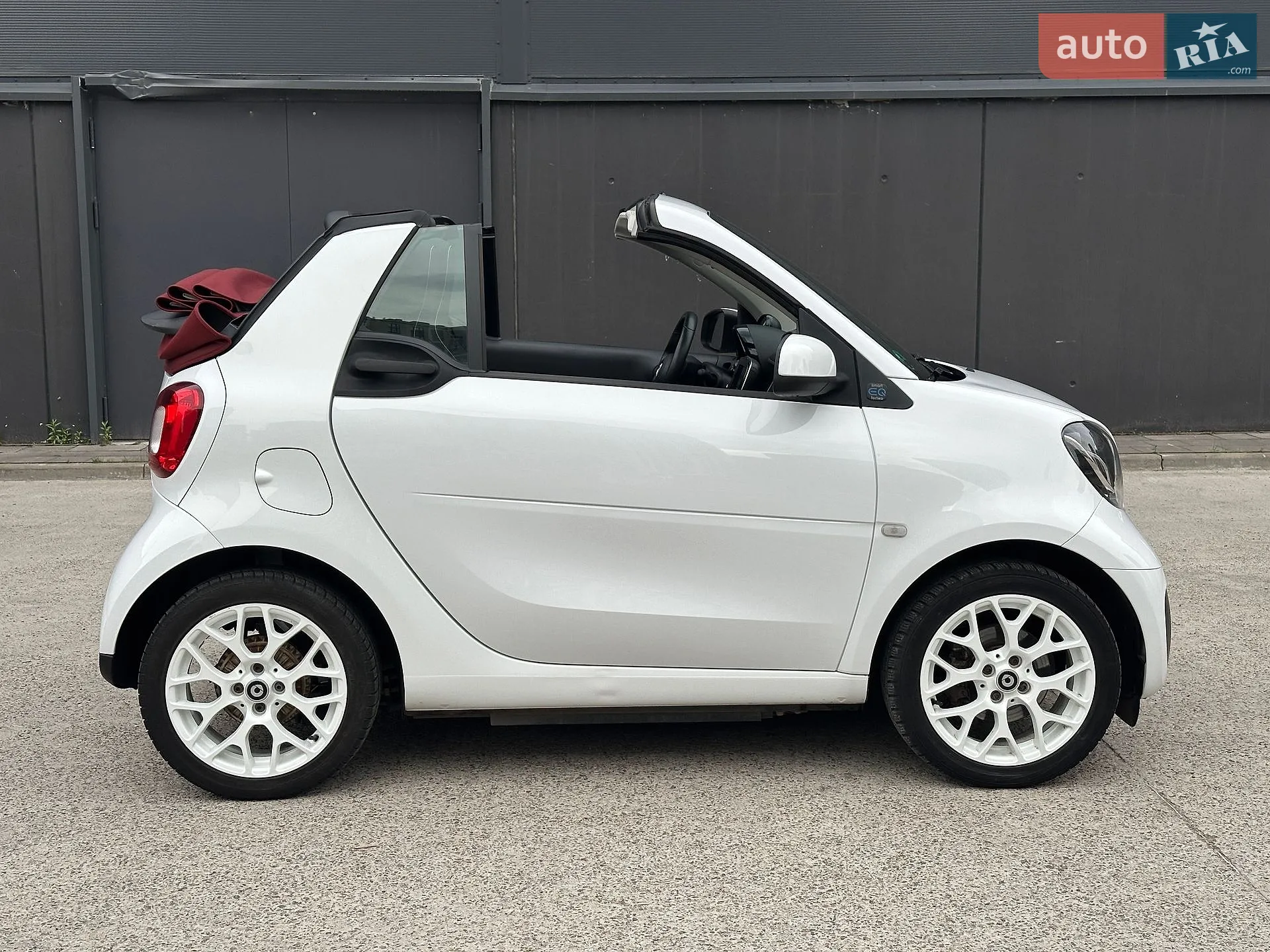 2020 Smart Fortwo - мініатюра 31