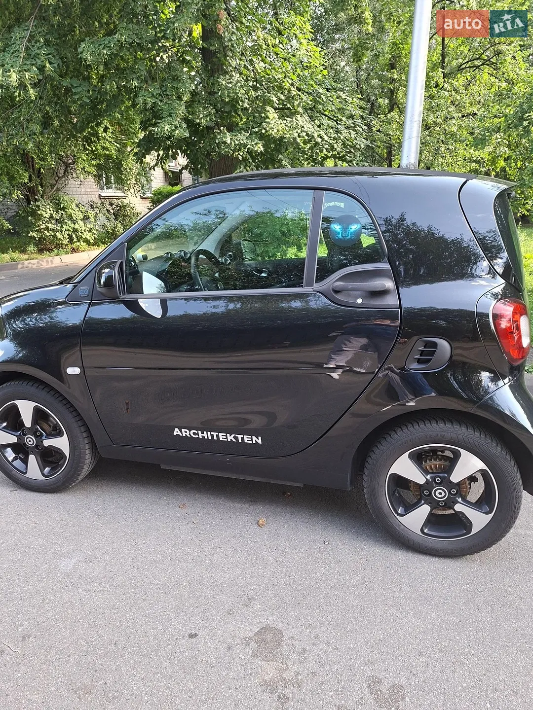 2019 Smart Fortwo - мініатюра 2