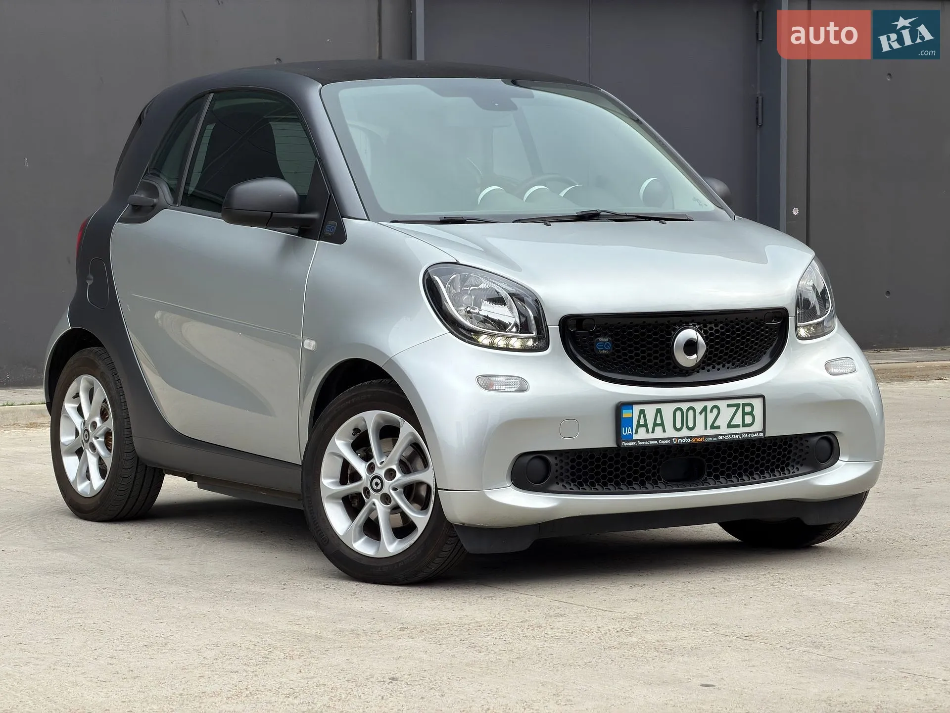 2019 Smart Fortwo - мініатюра 3
