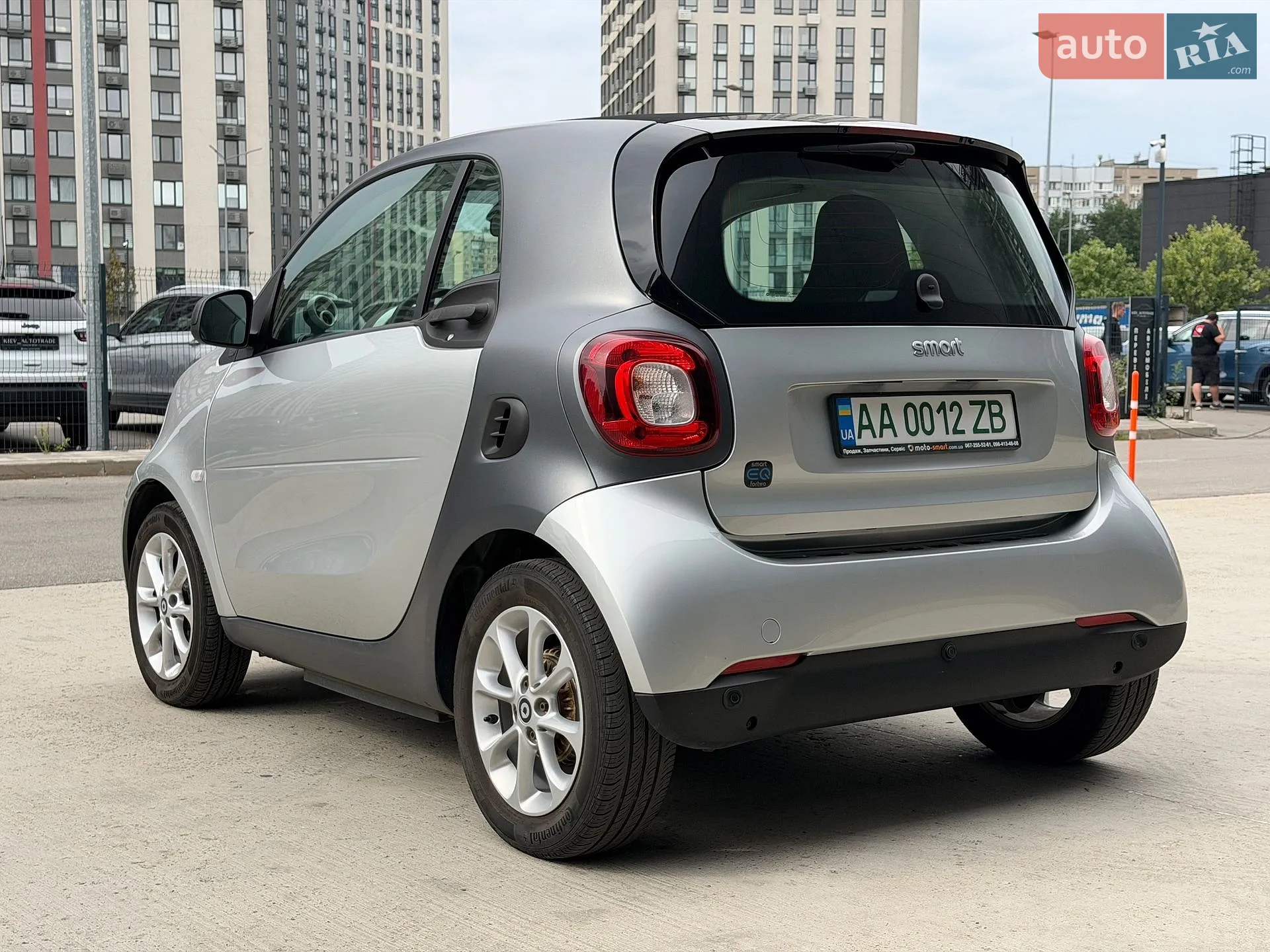 2019 Smart Fortwo - мініатюра 8