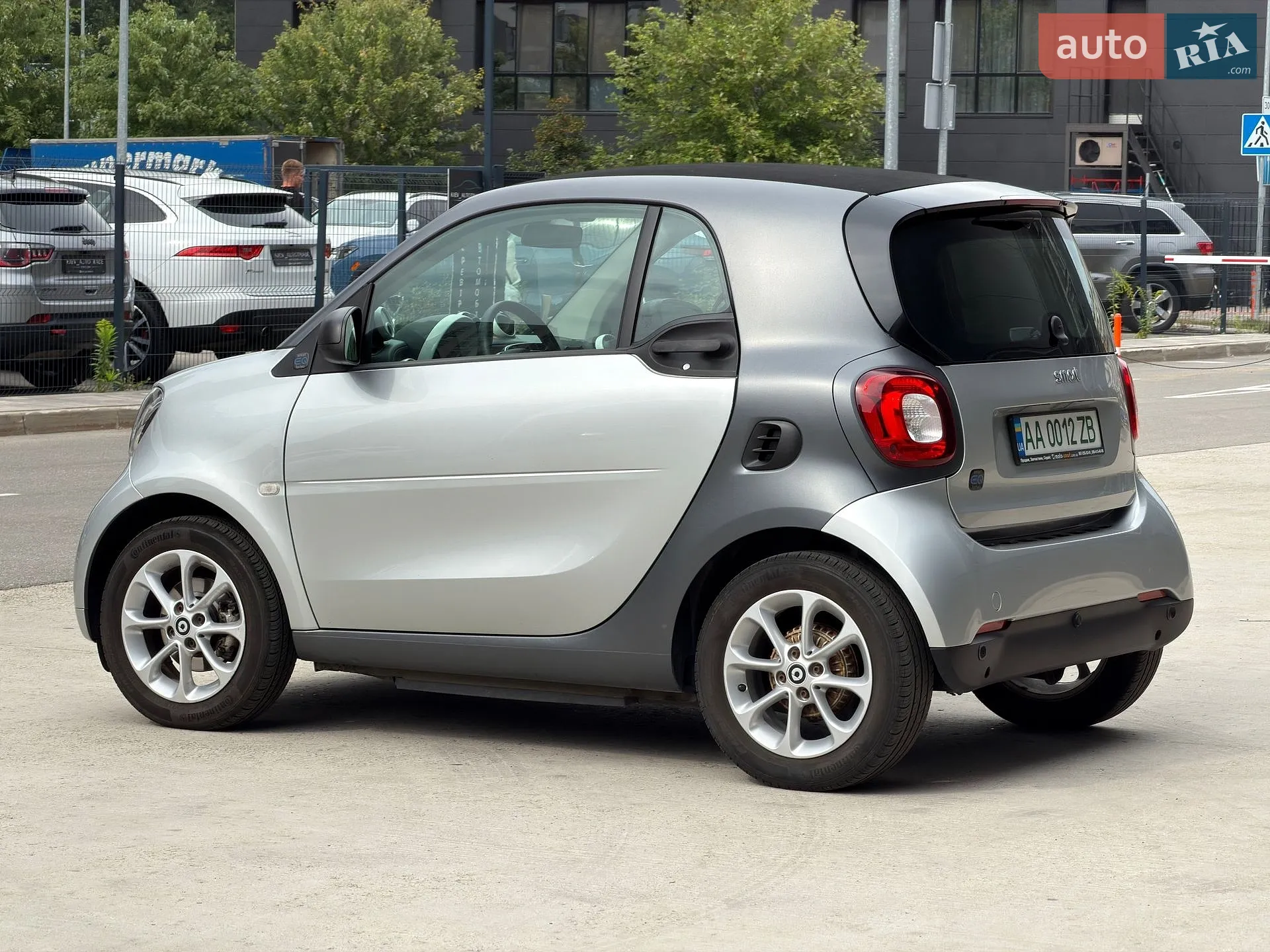 2019 Smart Fortwo - мініатюра 9