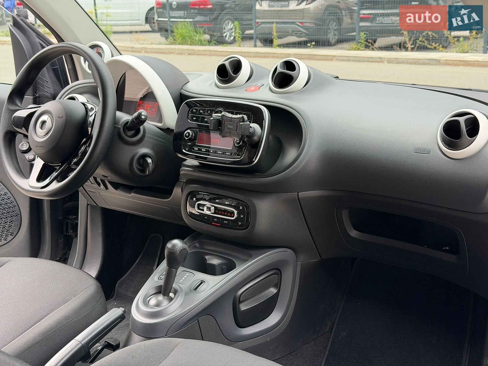 2019 Smart Fortwo - мініатюра 25