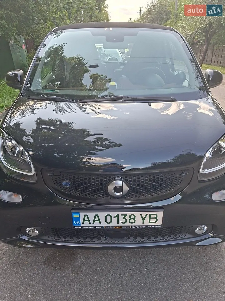 2019 Smart Fortwo - мініатюра 10