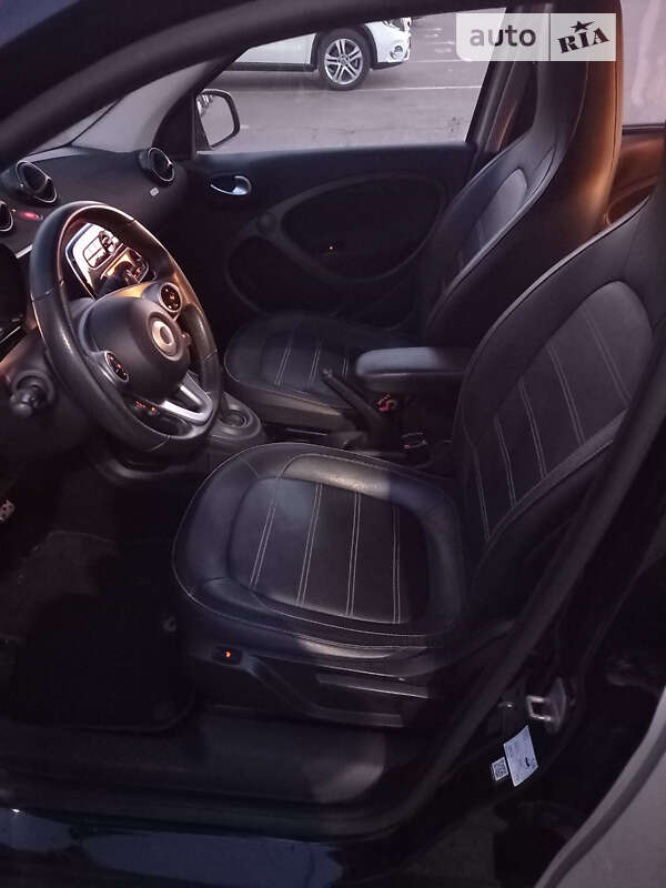 Хетчбек Smart Forfour 2016 в Києві фото 6 Хетчбек Smart Forfour 2016 в Києві