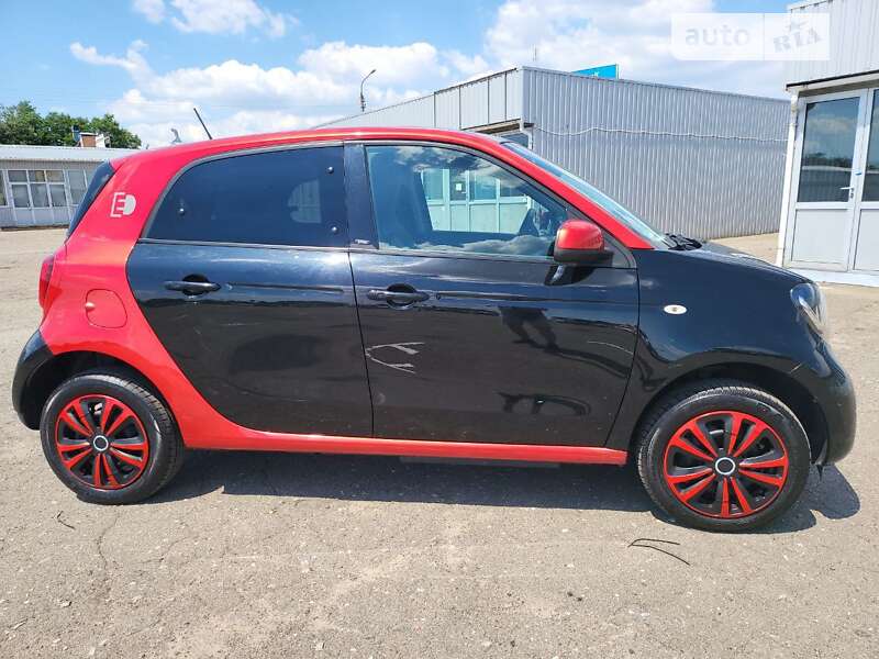 Хэтчбек Smart Forfour 2017 в 