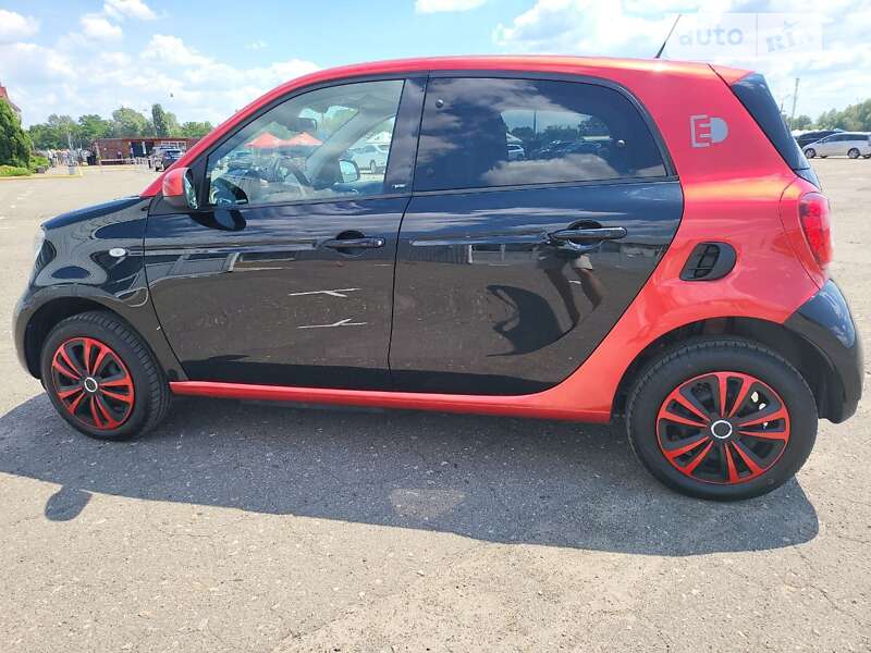 Хэтчбек Smart Forfour 2017 в Киеве