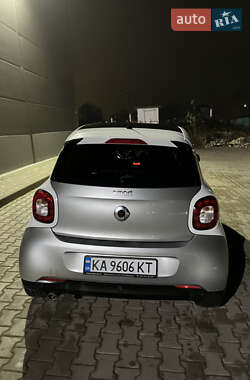 Хэтчбек Smart Forfour 2016 в Гатном