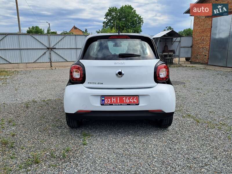 Хэтчбек Smart Forfour 2017 в Радехове