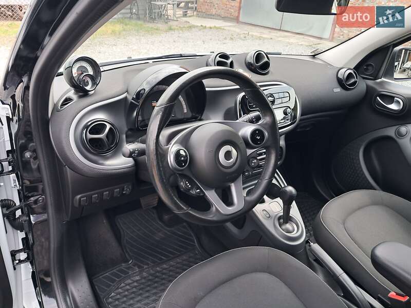 Хэтчбек Smart Forfour 2017 в Радехове