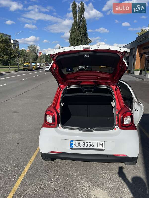 Хэтчбек Smart Forfour 2016 в Киеве