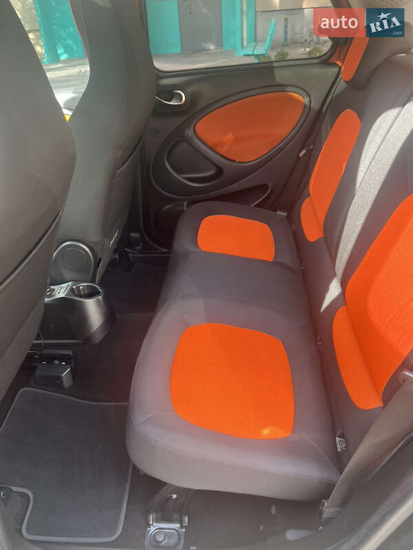 Хэтчбек Smart Forfour 2015 в Киеве