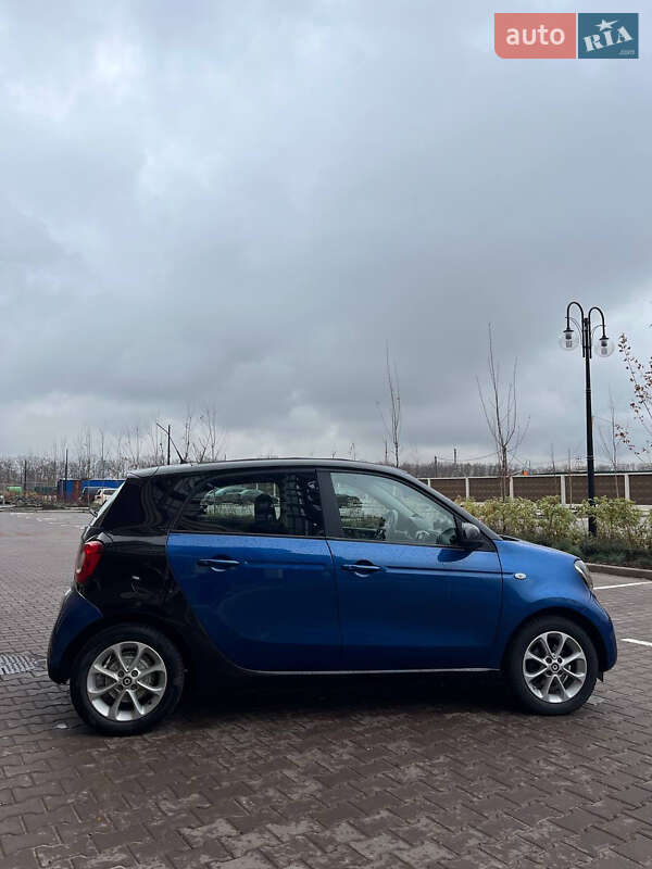 Хетчбек Smart Forfour 2017 в Києві фото 8 Хетчбек Smart Forfour 2017 в Києві