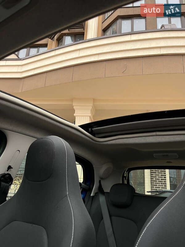 Хетчбек Smart Forfour 2017 в Києві фото 42 Хетчбек Smart Forfour 2017 в Києві