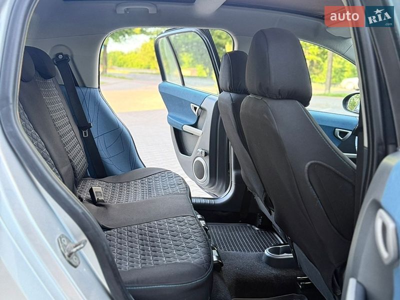 Хетчбек Smart Forfour 2005 в Хмельницькому фото 24 Хетчбек Smart Forfour 2005 в Хмельницькому