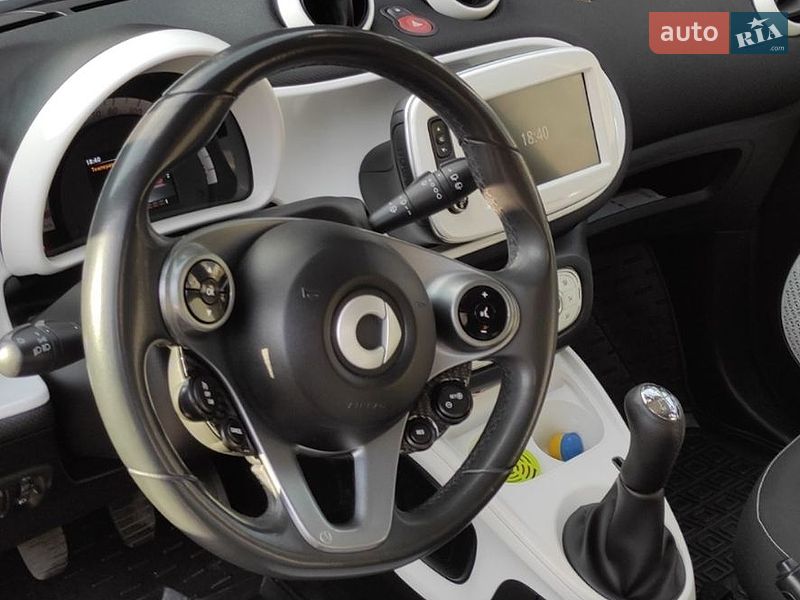 Хетчбек Smart Forfour 2015 в Павлограді