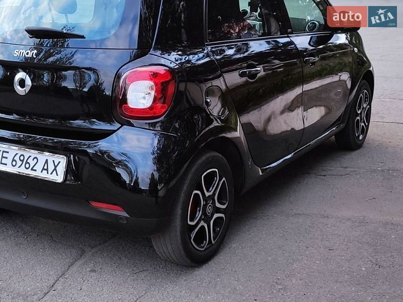 Хетчбек Smart Forfour 2015 в Павлограді