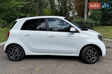 Хэтчбек Smart Forfour 2016 в Киеве