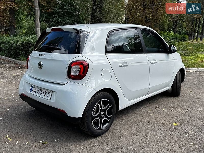 Хэтчбек Smart Forfour 2016 в Киеве