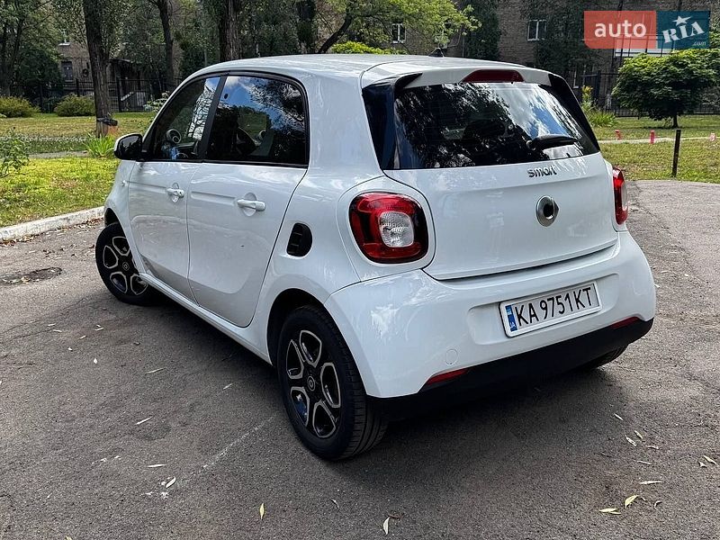 Хэтчбек Smart Forfour 2016 в Киеве