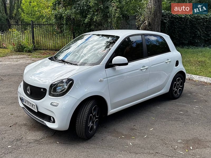 Хэтчбек Smart Forfour 2016 в Киеве