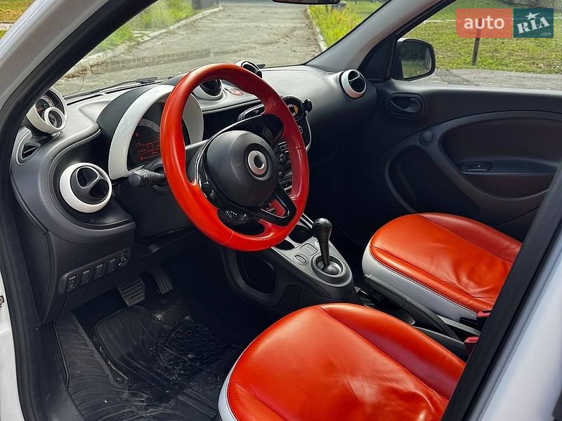 Хэтчбек Smart Forfour 2016 в Киеве