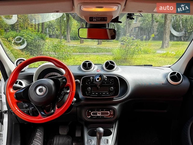 Хэтчбек Smart Forfour 2016 в Киеве