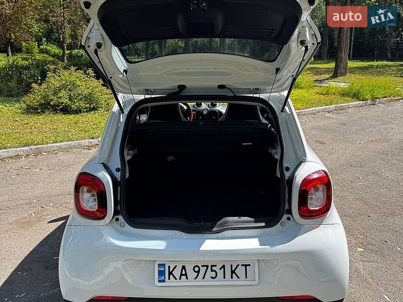 Хэтчбек Smart Forfour 2016 в Киеве