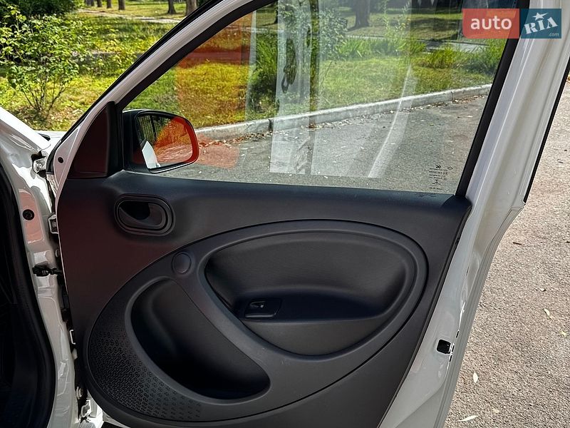 Хэтчбек Smart Forfour 2016 в Киеве