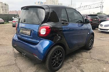 Хэтчбек Smart Fortwo 2015 в Киеве