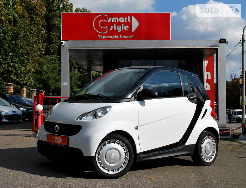 Хэтчбек Smart Fortwo 2012 в Киеве