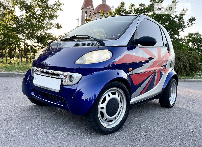Хэтчбек Smart Fortwo 2001 в 
