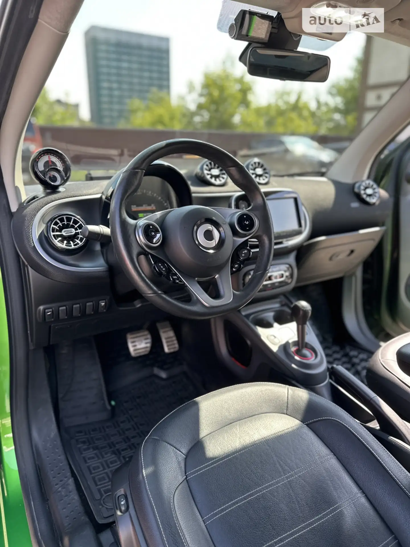 2017 Smart Fortwo - мініатюра 18