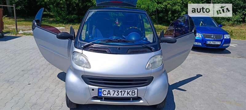 Купе Smart Fortwo 2000 в Умані