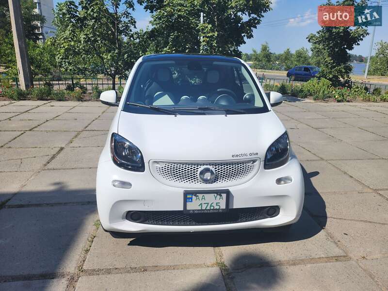Купе Smart Fortwo 2017 в Киеве