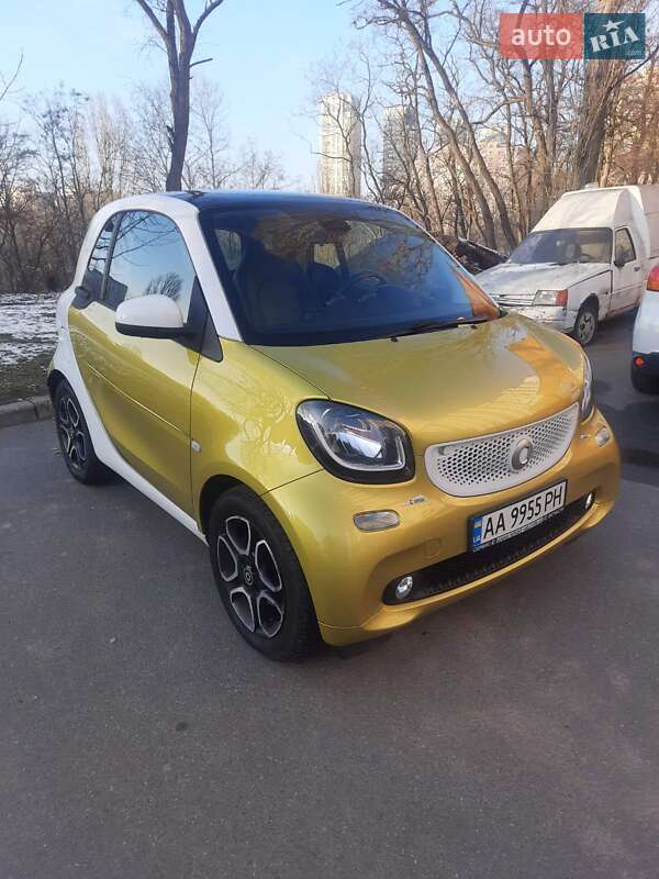 Купе Smart Fortwo 2016 в Києві