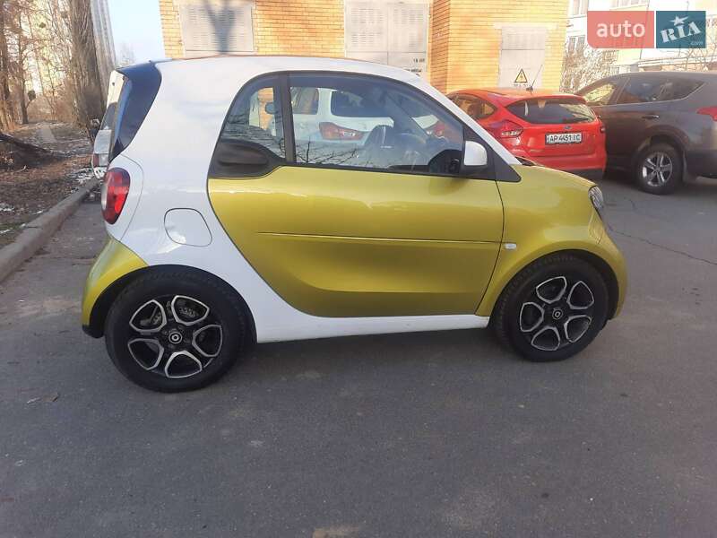Купе Smart Fortwo 2016 в Києві