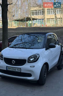 Купе Smart Fortwo 2017 в 