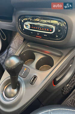 Купе Smart Fortwo 2017 в 