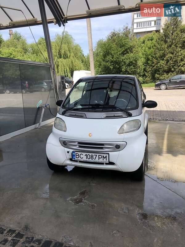 Купе Smart Fortwo 2000 в Львові