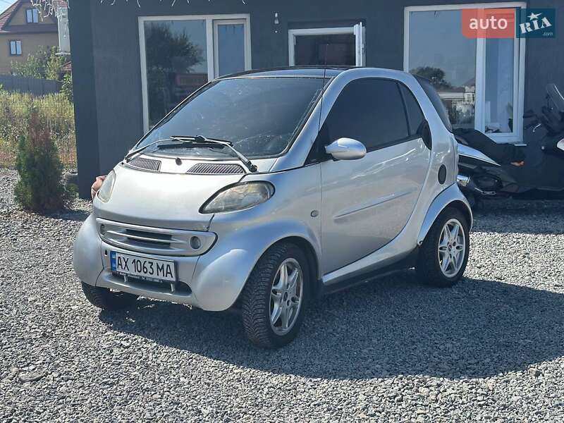 Купе Smart Fortwo 2001 в 