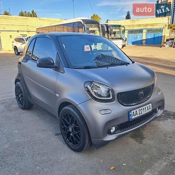 Купе Smart Fortwo 2015 в 