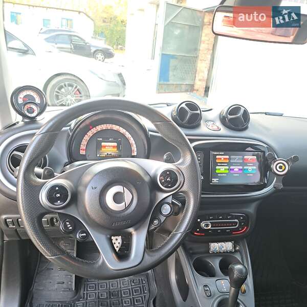 Купе Smart Fortwo 2015 в Киеве фото 19 Купе Smart Fortwo 2015 в Киеве