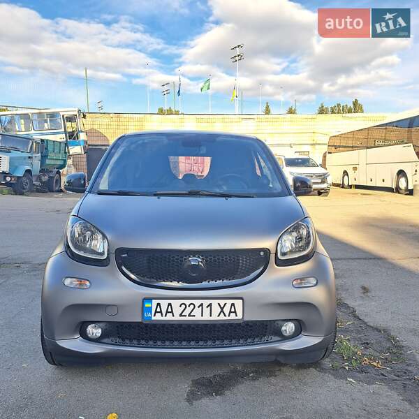 Купе Smart Fortwo 2015 в Киеве фото 5 Купе Smart Fortwo 2015 в Киеве