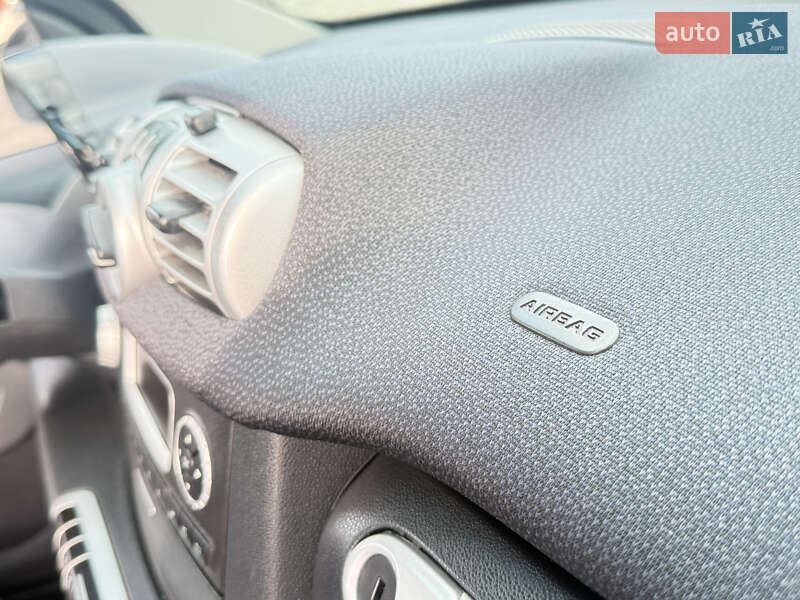 Купе Smart Fortwo 2011 в Киеве фото 39 Купе Smart Fortwo 2011 в Киеве