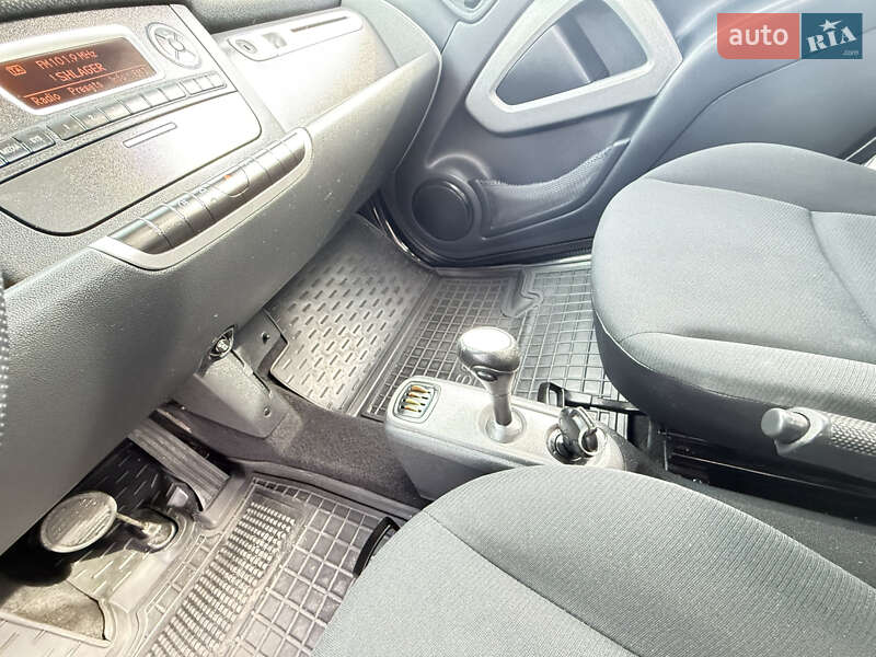 Купе Smart Fortwo 2011 в Киеве фото 51 Купе Smart Fortwo 2011 в Киеве